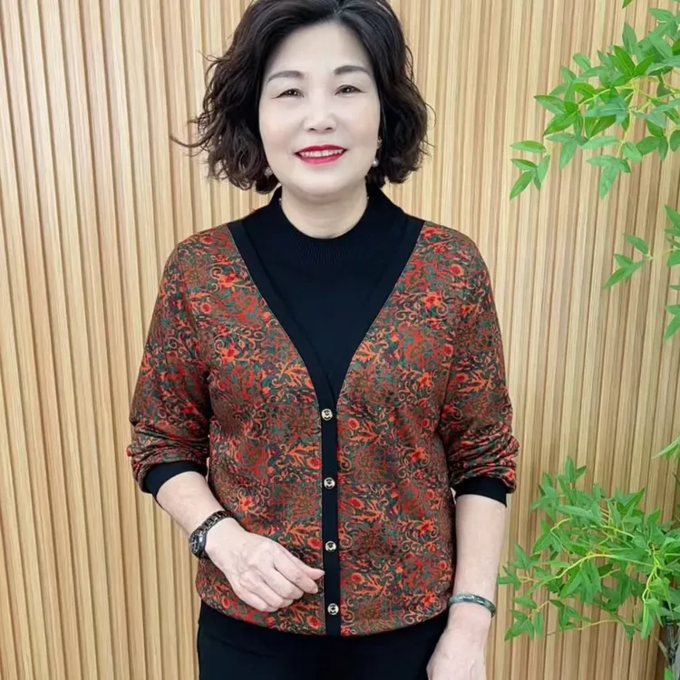常规款长袖宽松型拼接轻职风T恤花色常规显瘦春秋V6609
