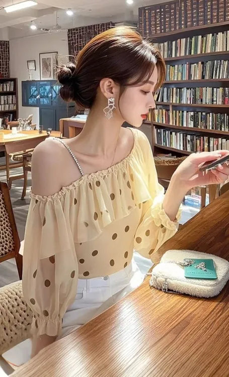 SS1305波点衬衫2025新款爆款春装气质高级感轻奢减龄洋气法式上衣