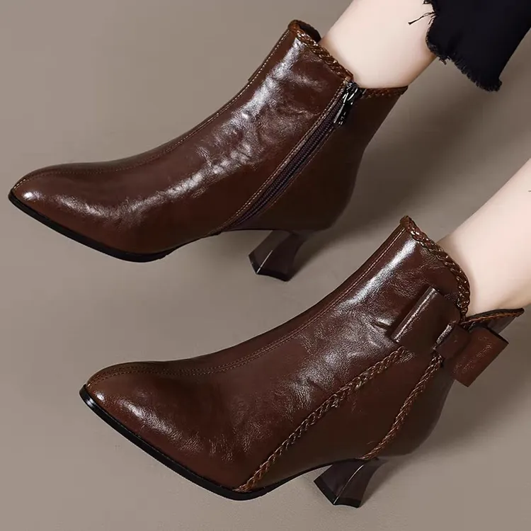 2025新款秋冬季尖头短靴女粗跟真皮女鞋春秋高跟靴子软皮中跟皮鞋