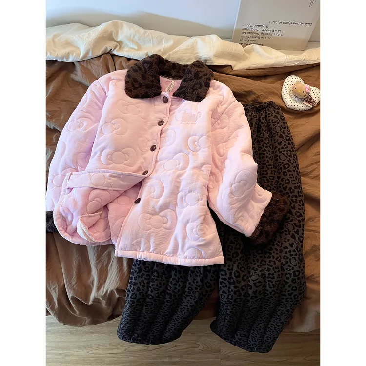 网红豹纹翻领夹棉睡衣女秋冬季新款保暖加厚大码家居服套装可外穿