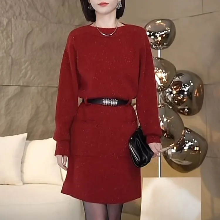 气质长袖针织打底连衣裙女秋冬2025新款收腰显瘦宽松内搭毛衣裙子