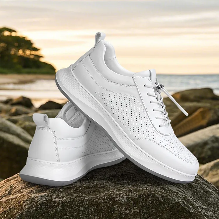 男士夏季新款镂空小白鞋男真皮透气轻质冲孔软底男款运动休闲鞋