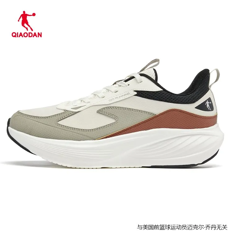 乔丹跑步鞋男2025秋冬革面防水轻便缓震耐磨运动鞋QDB023254211G