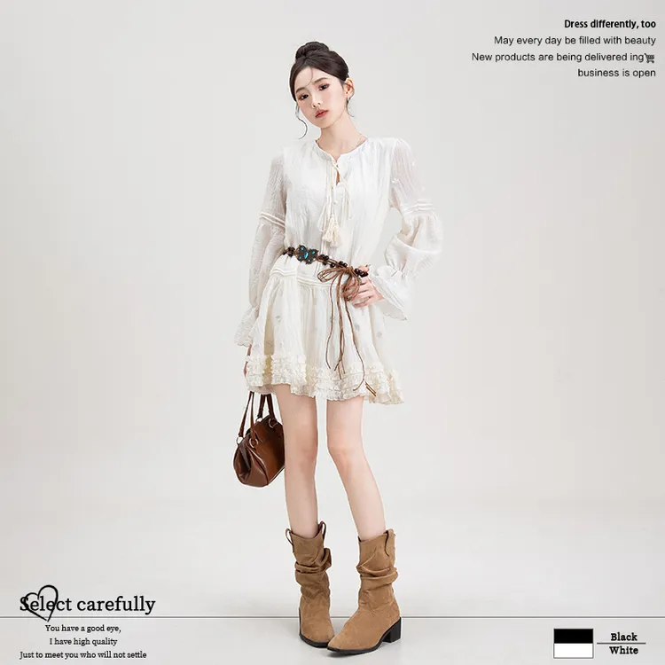 妮茨维杏色灯笼袖连衣裙女春季新款木耳边刺绣拼接度假风a字短裙