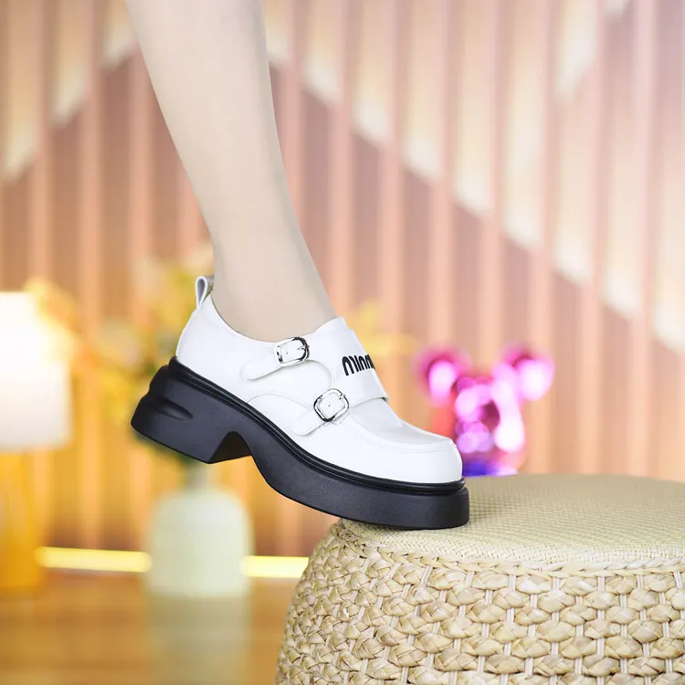 春季新款真皮乐福鞋女英伦风厚底增高皮带扣魔术贴粗跟单鞋