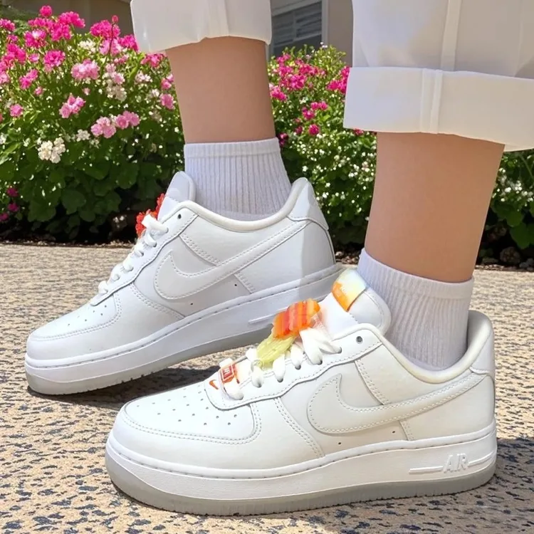 Nike/耐克AirForce1low防滑耐磨低帮板鞋女款白色 官方正品