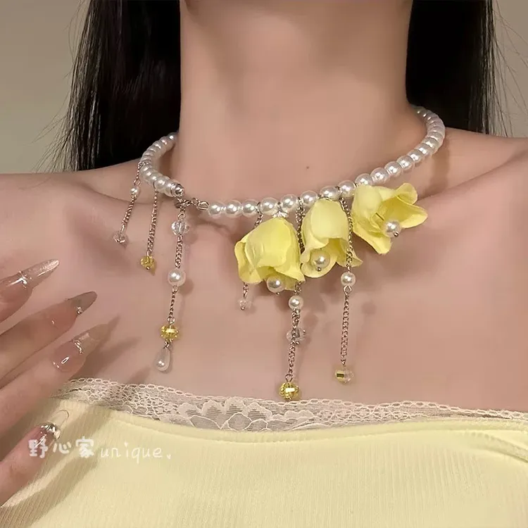非金属仿珍珠吊坠 铃兰花簇～度假风黄色花朵珍珠流苏项链一款两戴