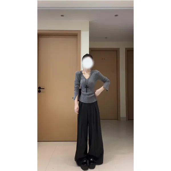v领针织衫女秋季坑条灰色收腰打底衫慵懒显瘦辣妹上衣裤子套装