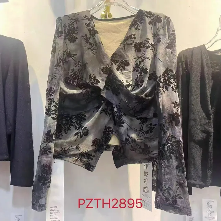 2892法式V领碎花长袖植绒扭结设计感修身百搭气质复古衬衫上衣