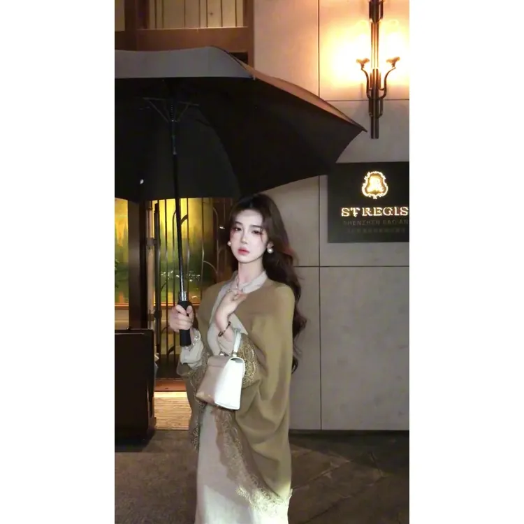 MARIE.COCO新中式国风立领刺绣旗袍连衣裙女秋季蕾丝披肩开衫套装