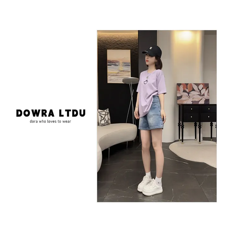 朵拉【满分甜】2025年夏季新款圆领笑脸刺绣雪花短袖T恤女016-10221