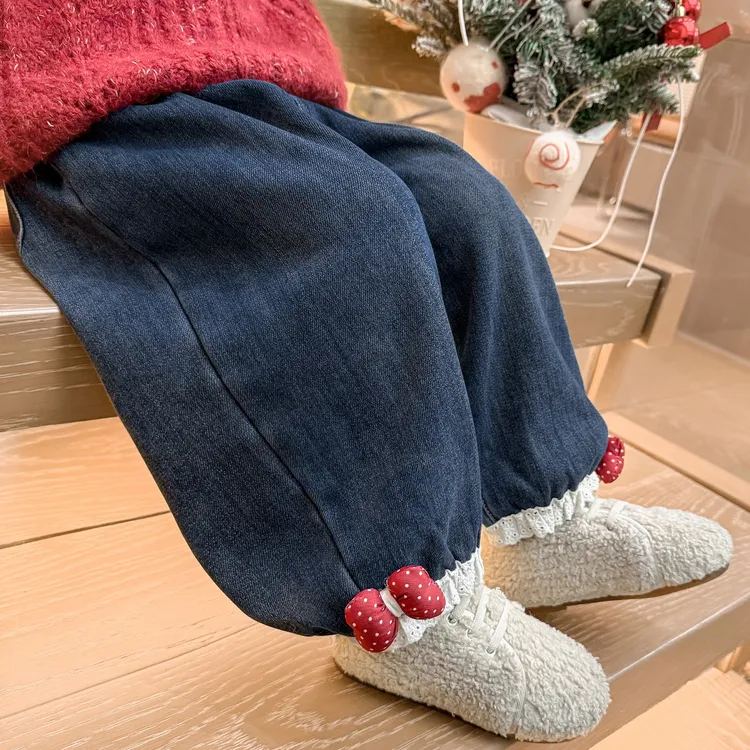 女童加绒牛仔裤秋冬季儿童一体绒裤子洋气百搭宝宝休闲加厚灯笼裤