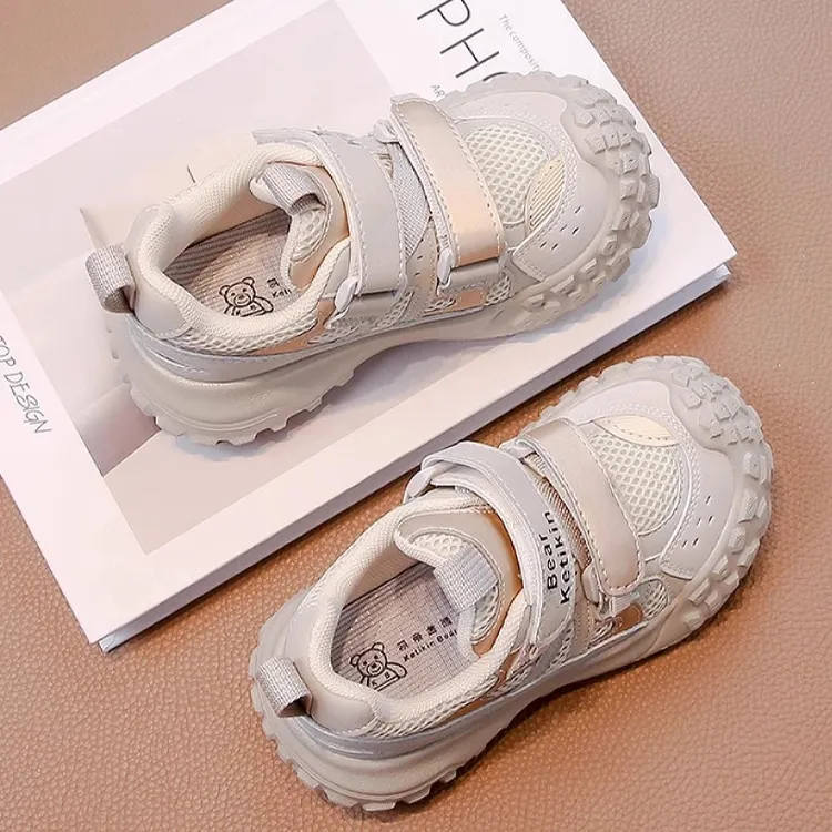 网红男女童运动鞋爆款2025春秋网面透气跑步中大童洋气运动鞋子潮