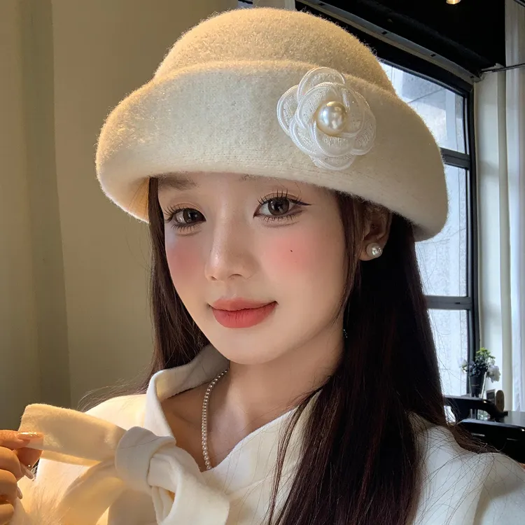 千金风山茶花珍珠礼帽女秋冬季赫本风显脸小贝雷帽法式高级感盆帽