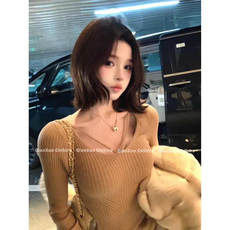 【千寻严选】秋季时尚气质百搭休闲洋气轻奢设计感毛衣QXD5MY8277A