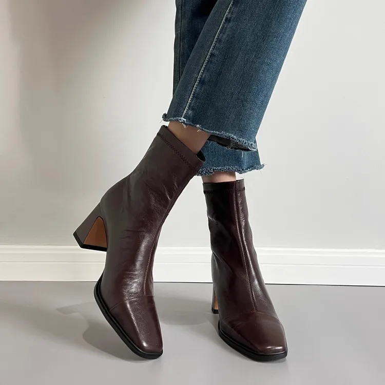 法式复古瘦瘦靴女方头粗跟短靴2024新款美拉德风真皮靴子女冬季