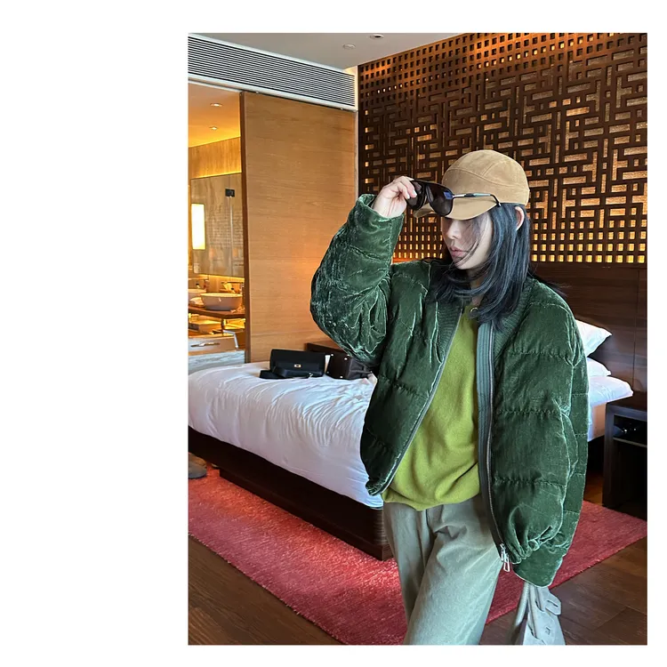 HDD- "温度时刻" 90白鸭绒 冬季女款定制拼接领丝绒羽绒服 Y9431