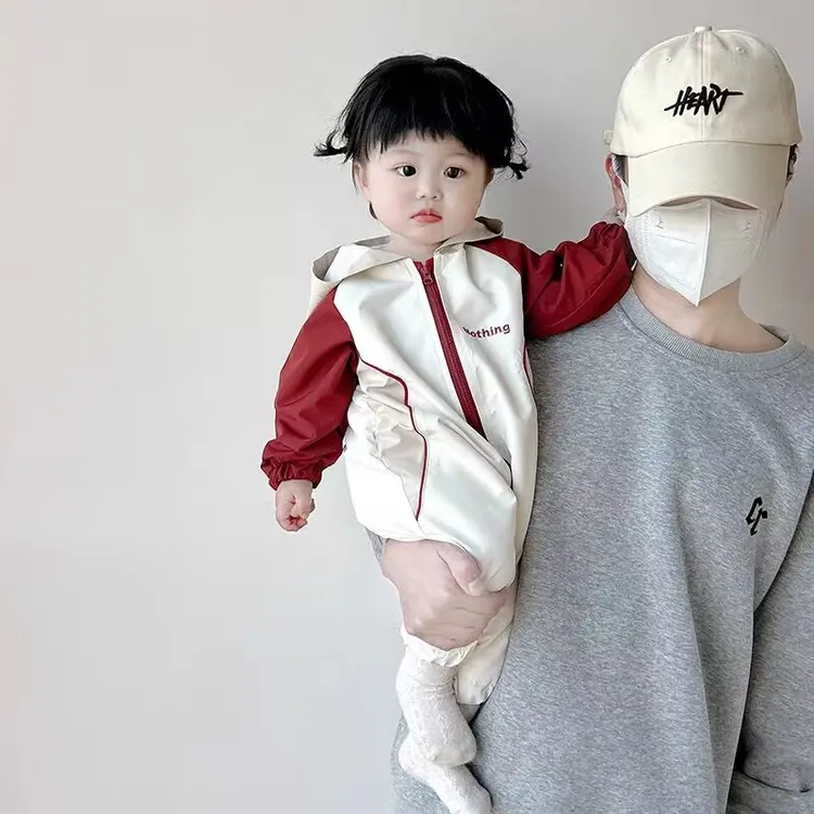 韩版婴幼儿连体衣春秋新款宝宝爬服洋气外出服长袖哈衣儿童爬爬服