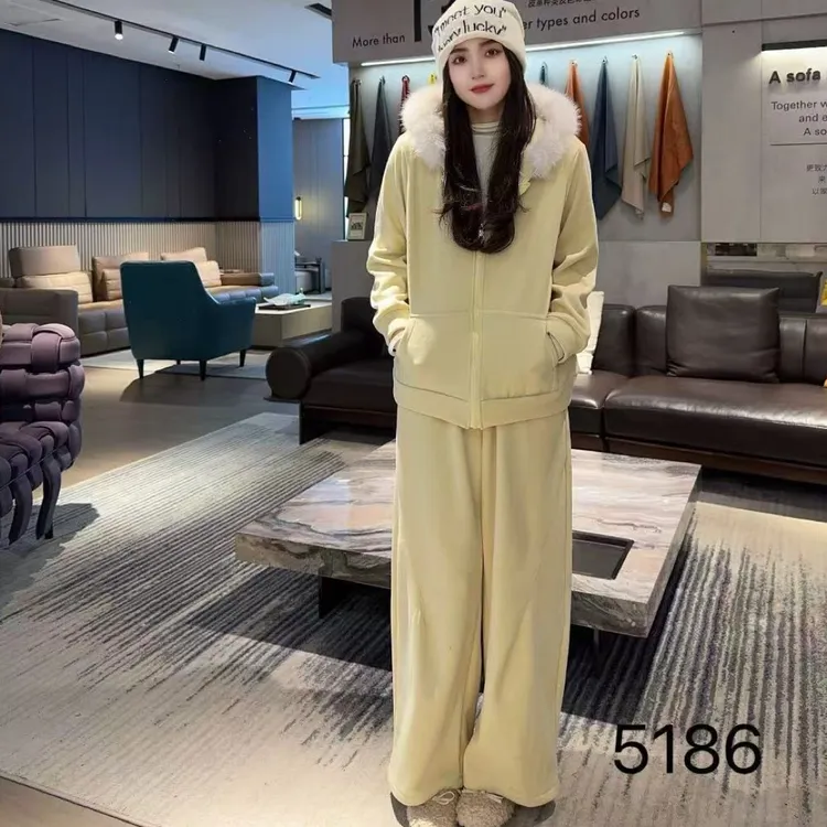 秋冬休闲气质时尚糯米裤套装显瘦宽松大毛领加绒外套大码加绒穿搭