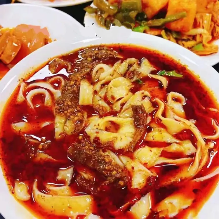 鸡西双倍辣汤刀削面！(新熬的辣汤特别浓，特别香)家乡美味！