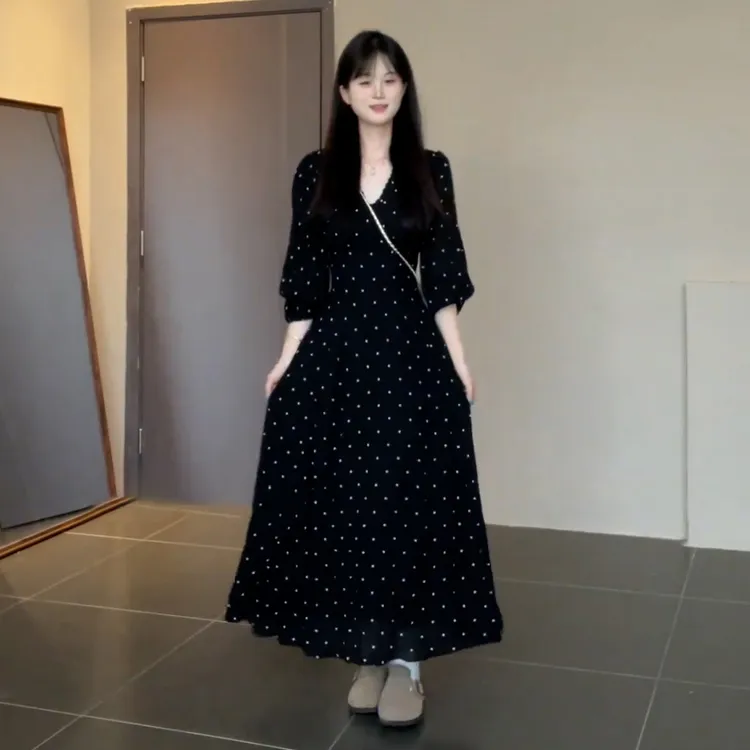 【现货+运补】黑色v领波点长袖连衣裙子早秋小个子气质收腰长裙7559
