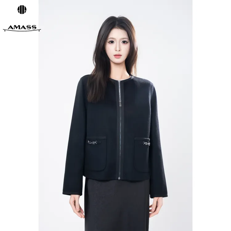AMASS/阿玛施秋冬新款气质洋气轻奢时尚圆领毛呢外套上衣女540022