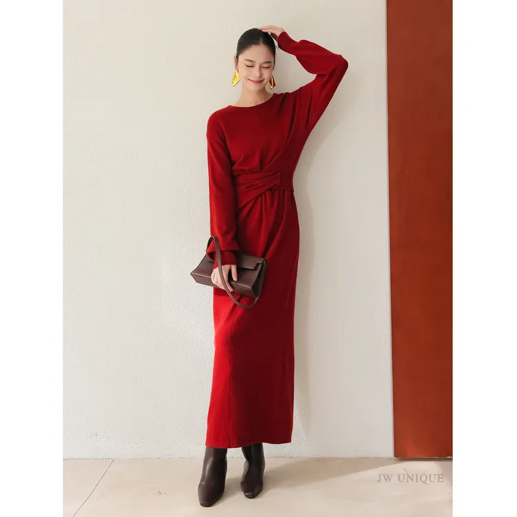 JWUNIQUE酒窝 绛雪映岁 红色纽扣收腰针织毛衣连衣裙女内搭长裙
