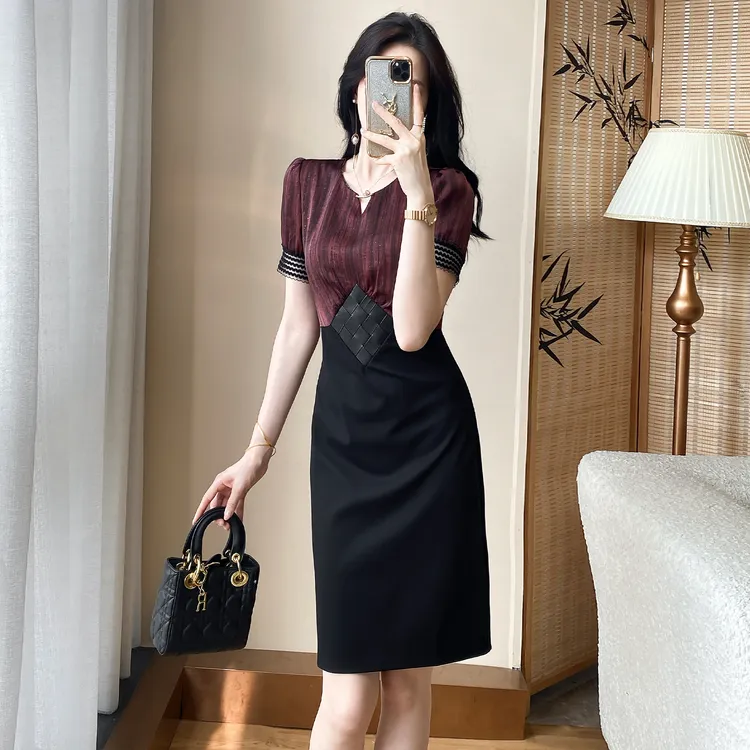 小众设计感轻奢女装连衣裙女夏装修身气质女神范职业装通勤一步裙