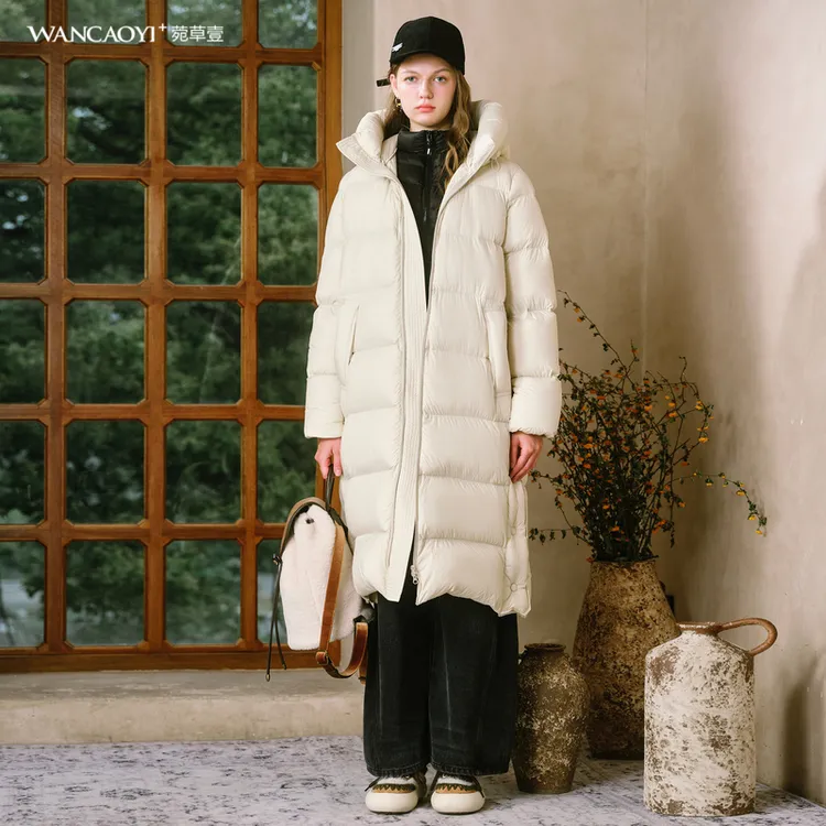 菀壹2025冬季新款鸭绒保暖厚款女连帽中长外套Y47402451
