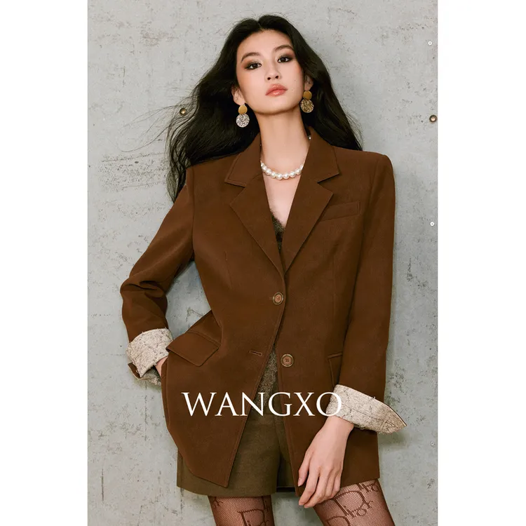 WANGXO  大象纹pu皮撞色廓形西装外套2501076W