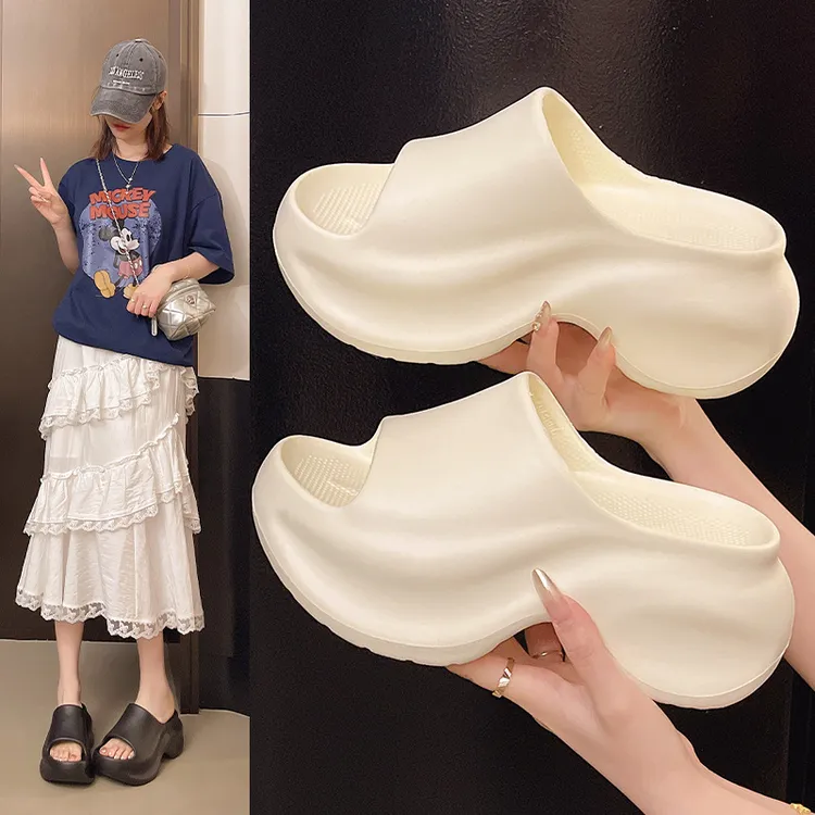 2025夏季爆款厚底防滑女款一字拖室内外可穿时尚休闲网红增高拖鞋