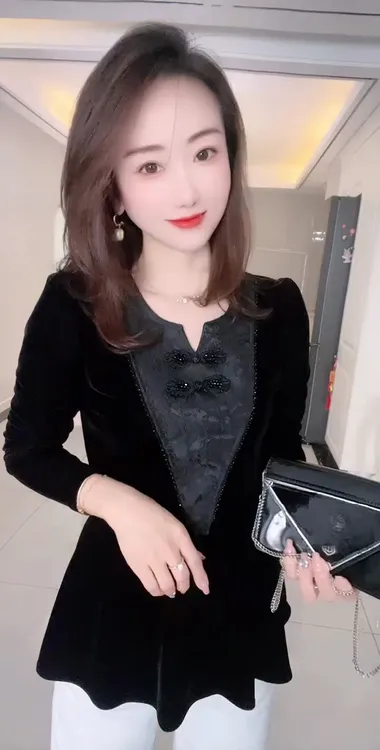 气质丝绒衬衫女秋冬洋气设计感简约显瘦复古盘扣新中式上衣