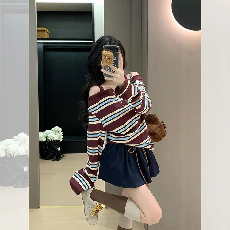大码条纹一字肩吊带长袖t恤女早秋新款胖MM显瘦别致绝美露肩上衣