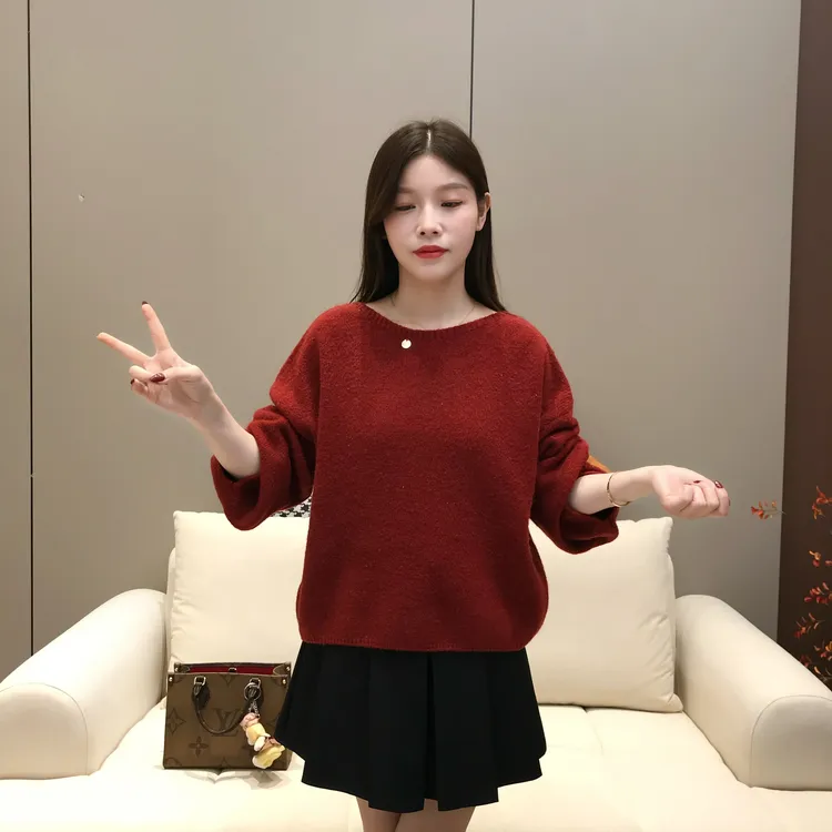 气质减龄毛衣女2025秋冬新款韩版宽松套头纯色亮丝内搭针织衫上衣