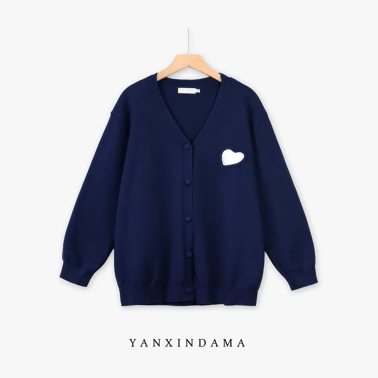 大码女装300斤胖MM休闲简约百搭爱心宽松毛针织衫8027