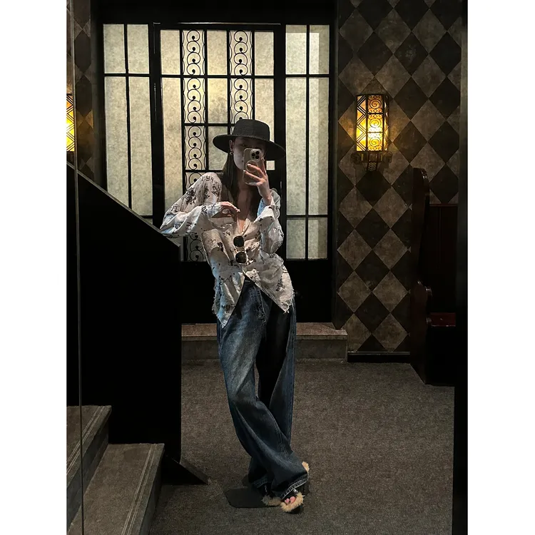 【雾都】“100棉” 复古经典洗水牛仔裤女夏季宽松牛仔裤H21450H42