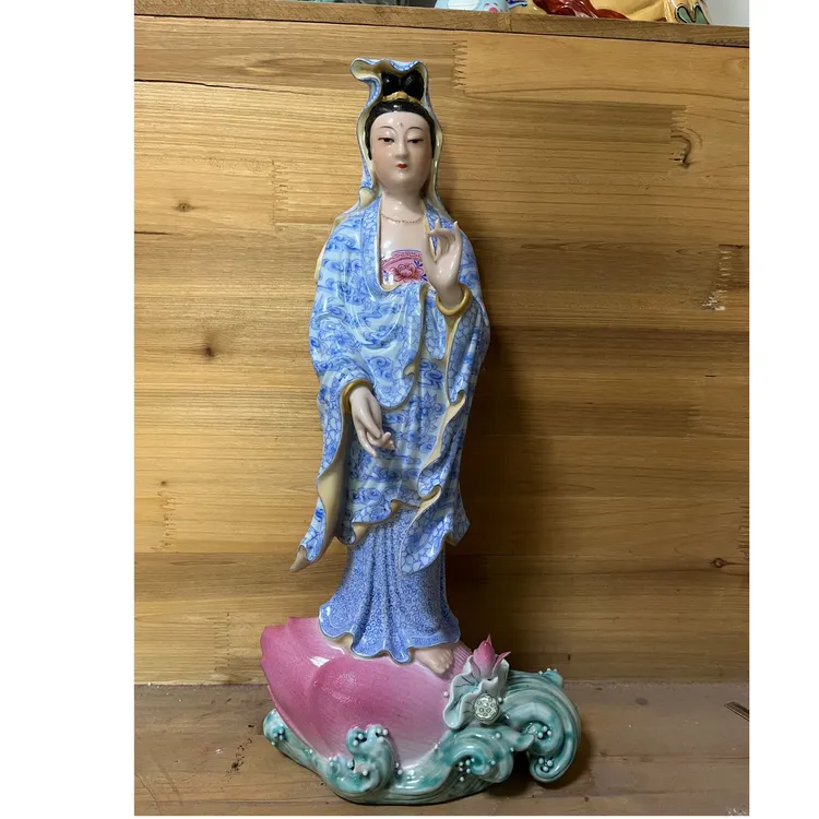 高端站莲观音菩萨景德镇陶瓷雕塑中式古典珐琅彩观世音菩萨摆件
