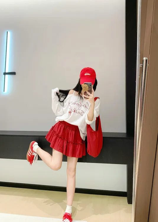 秋季时尚新款韩系甜美慵懒风设计感露肩上衣休闲短裤洋气衣服女