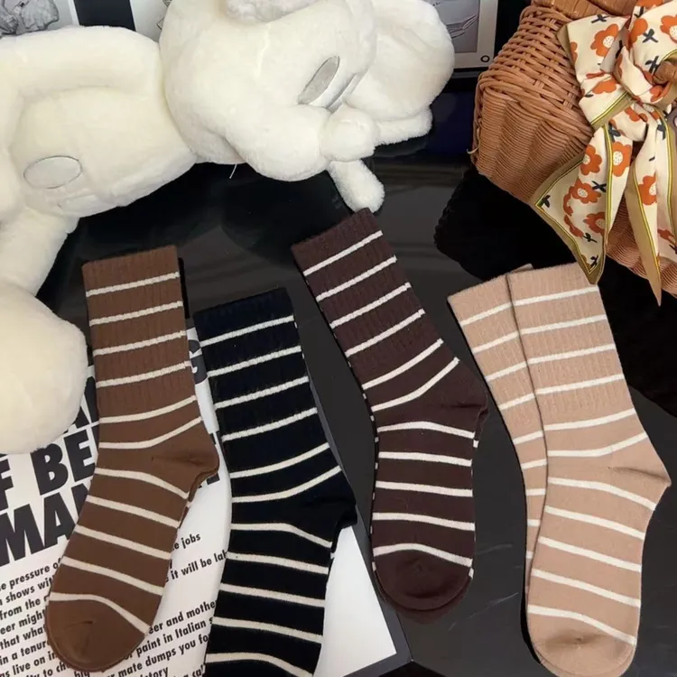 冬季新款女士加厚保暖条纹羊毛袜舒适百搭亲肤中高筒袜子秋冬新款