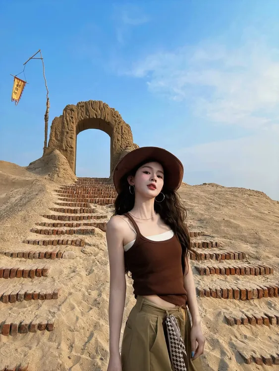 美拉德辣妹风吊带背心上衣小众女装高腰阔腿多口袋工装裤休闲裤