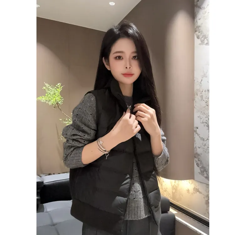 宿慕SUMU女士羽绒马甲2025秋冬新款时尚百搭羽绒背心马甲9781