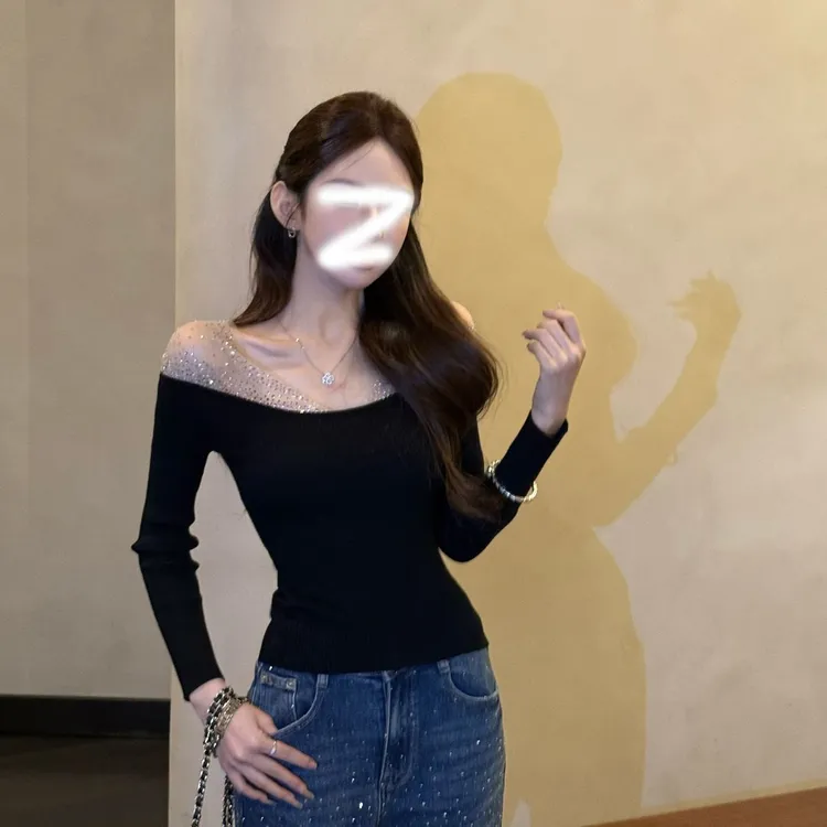 【云肩星河】设计感修身显瘦烫钻上衣女长袖打底衫气质百搭