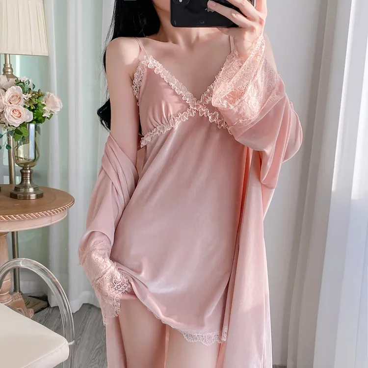 25年女秋冬新款甜美性感蕾丝花边显瘦金丝绒吊带睡裙睡袍家居服