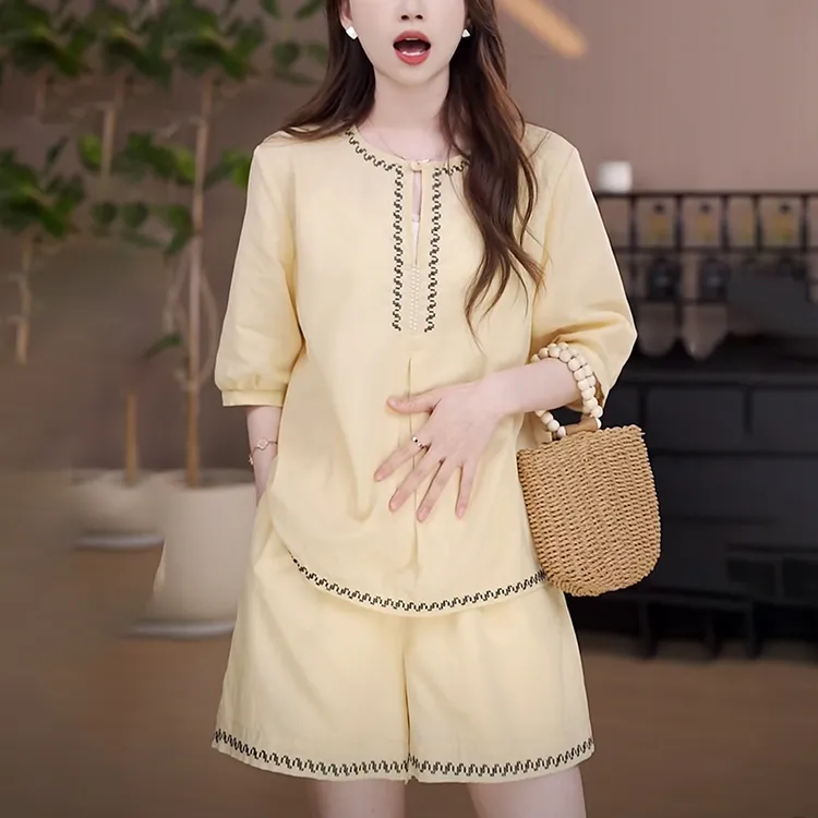 轻奢休闲时尚套装女2025夏季黄色洋气减龄短袖衬衫高腰短裤俩件套