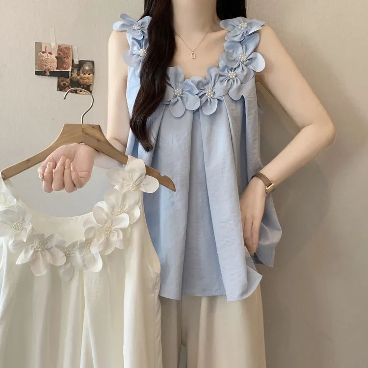 大码温柔风立体花朵圆领压褶吊带背心女胖mm设计休闲甜美减龄衬衣