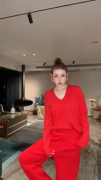 【HAV】  新款时髦百搭V领净版宽松长袖套头上衣