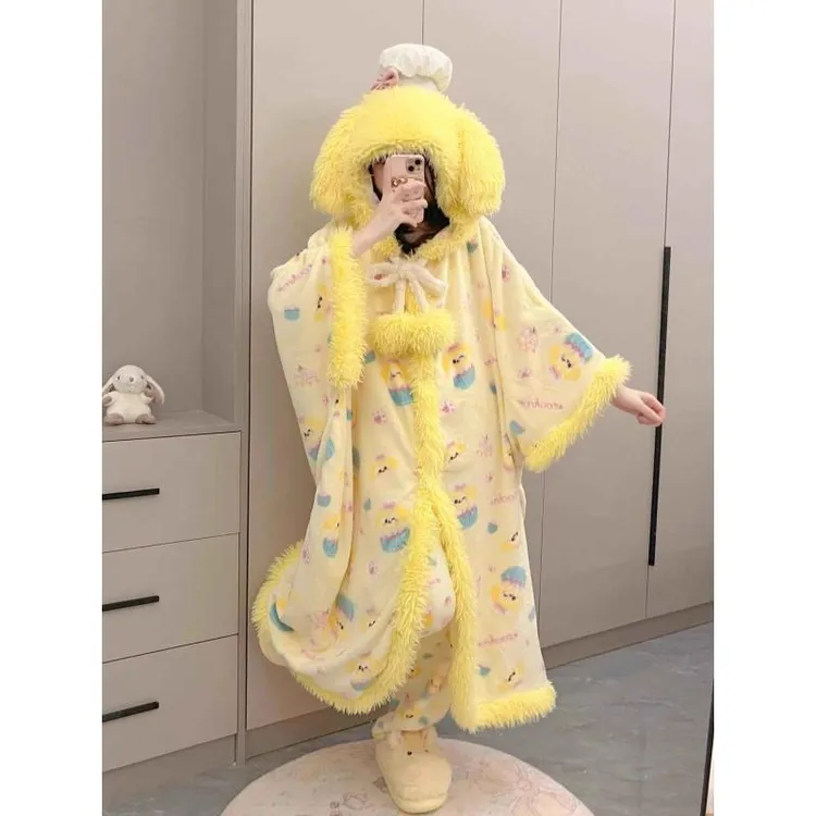 可爱厨师狗卡通斗篷新款冬季睡衣女款加绒加厚珊瑚绒连帽睡袍套装
