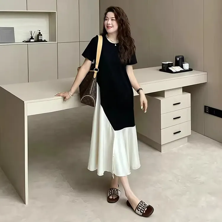 大码女装夏季时尚设计感拼接连衣裙胖mm遮肉显瘦赫本风气质小黑裙