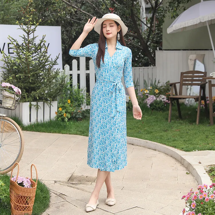 夏季新款气质连衣裙蓝色几何印花翻领七分袖收腰绑带包臀裹身裙女