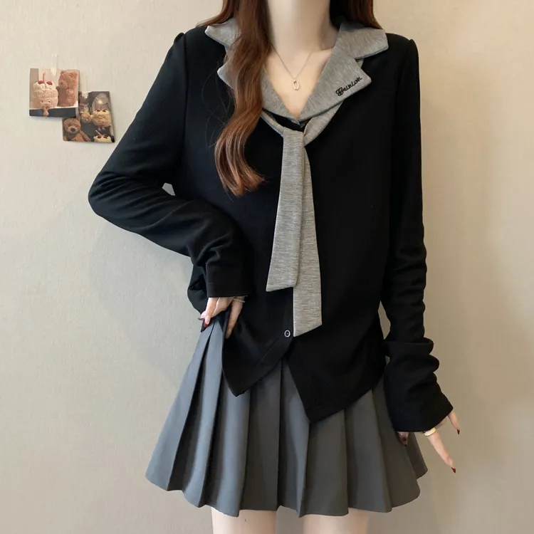 大码遮肚子设计感撞色扭结长袖T恤女秋冬胖妹妹修身显瘦打底上衣